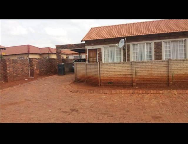 3 BEDROOM HOUSE FOR SALE IN THE ORCHARDS